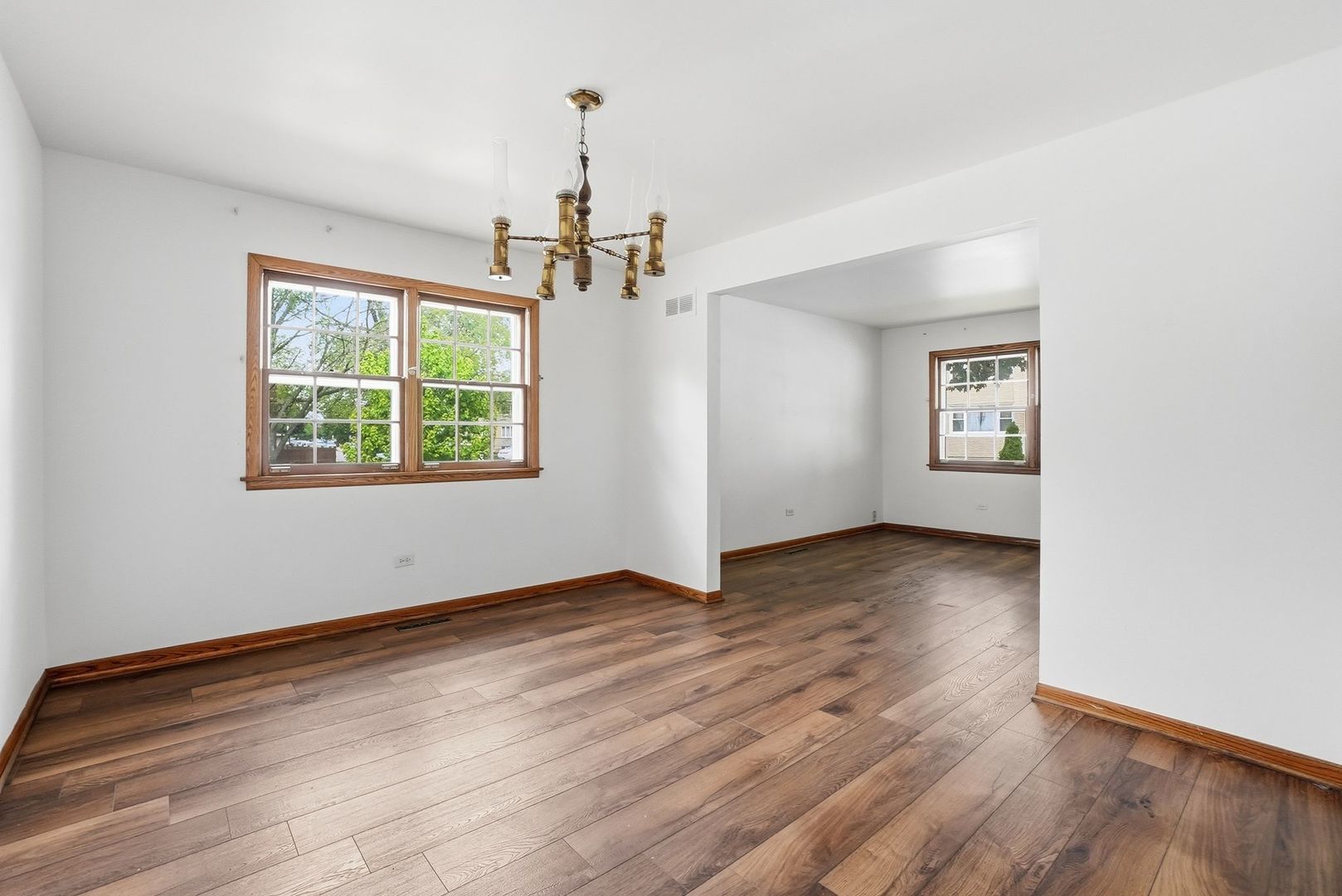 5619 W Park Avenue, Cicero, IL 60804