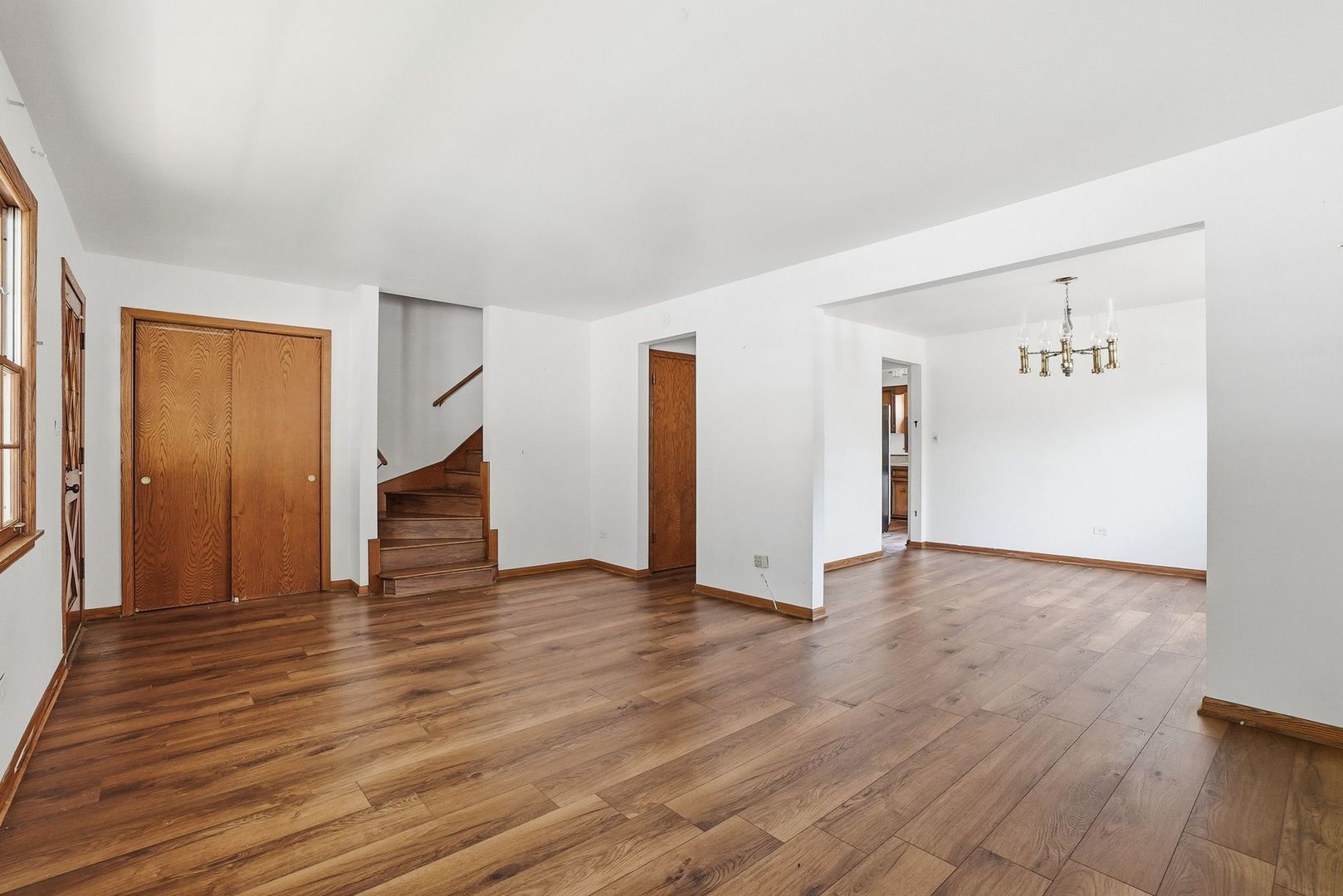 5619 W Park Avenue, Cicero, IL 60804