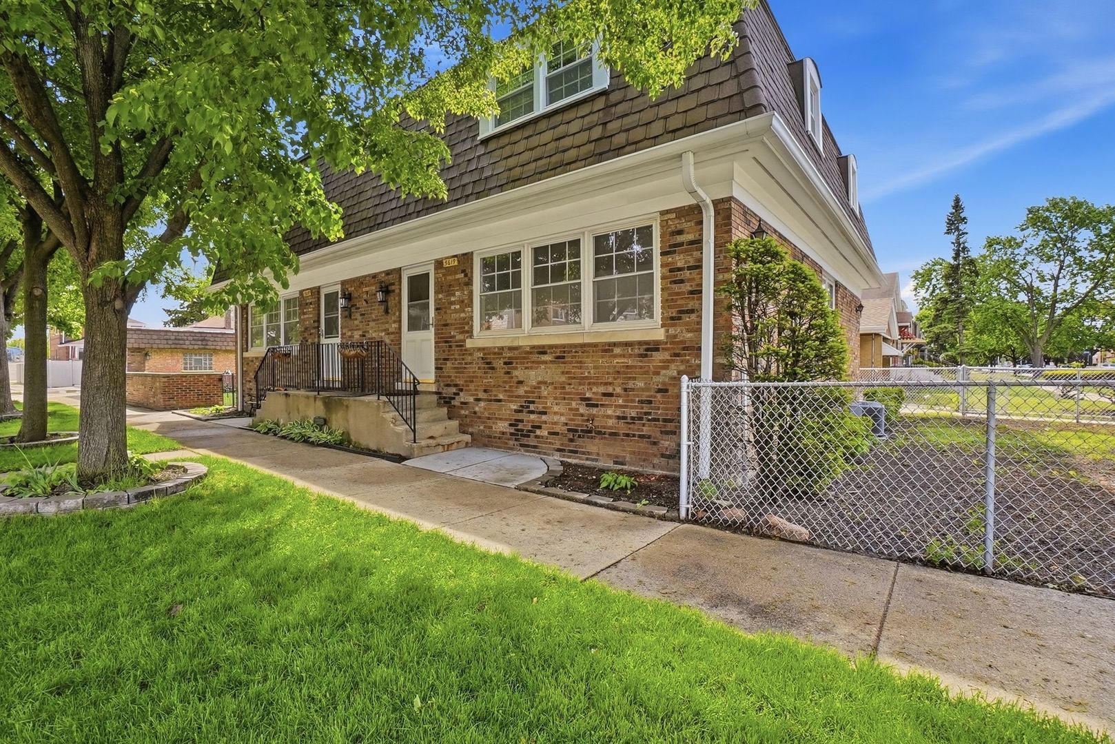 5619 W Park Avenue, Cicero, IL 60804