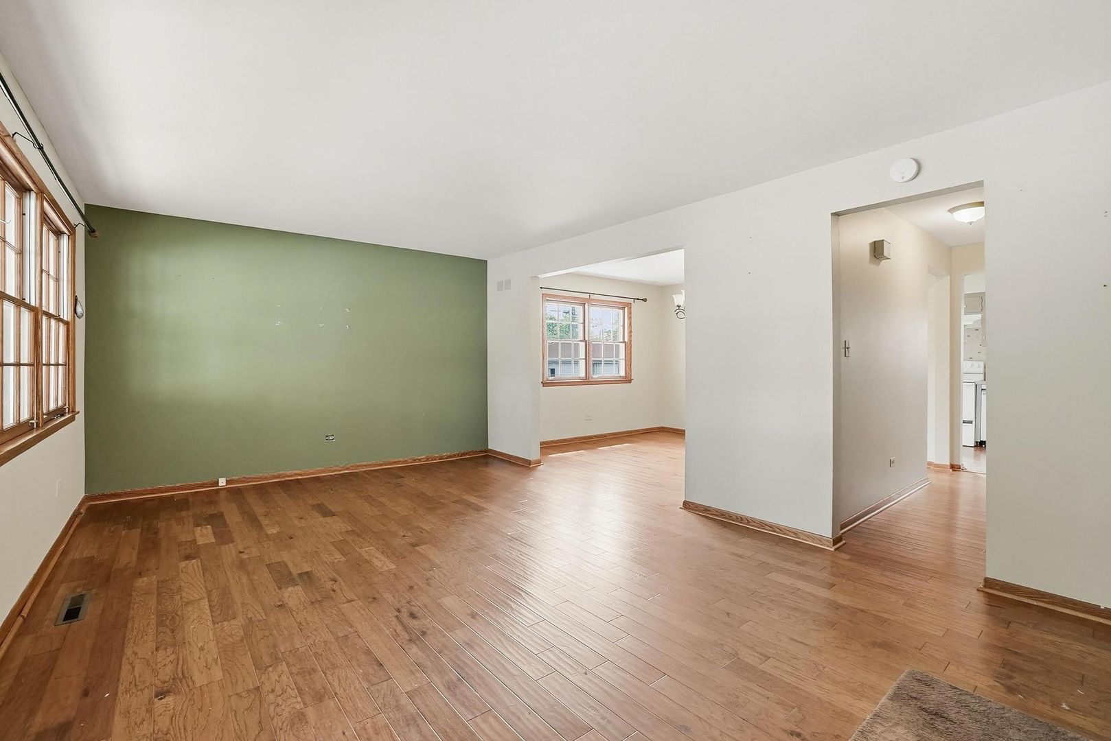 5619 W Park Avenue, Cicero, IL 60804