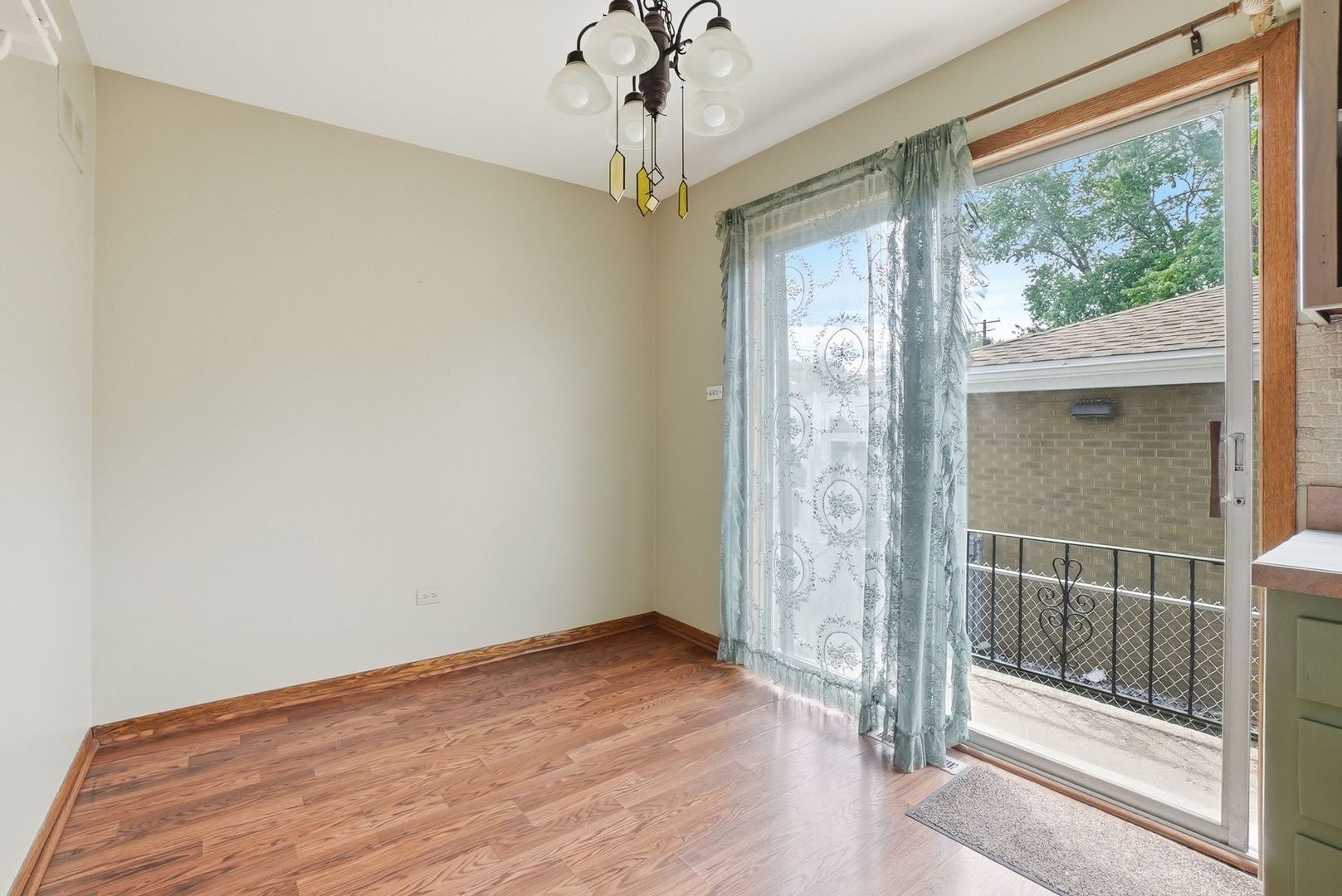 5619 W Park Avenue, Cicero, IL 60804