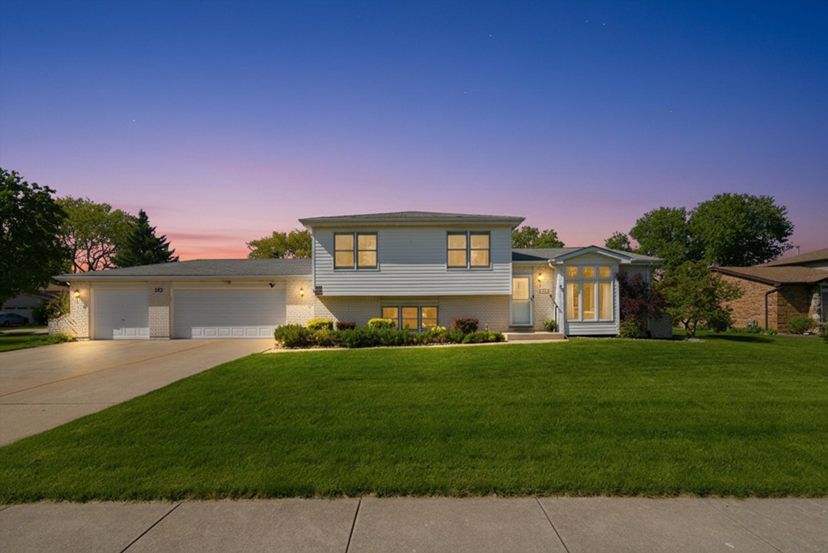 752 Rosanne Street, Lockport, IL 60441