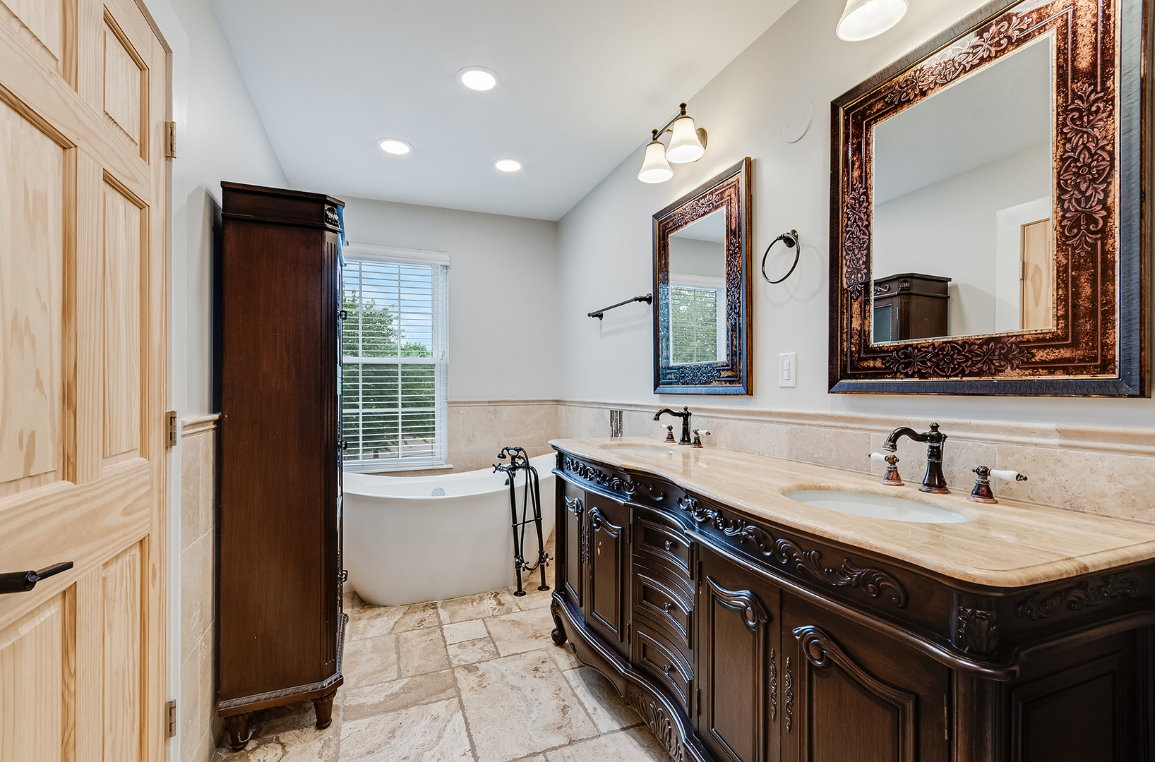 2405 Finn Court, Plainfield, IL 60586