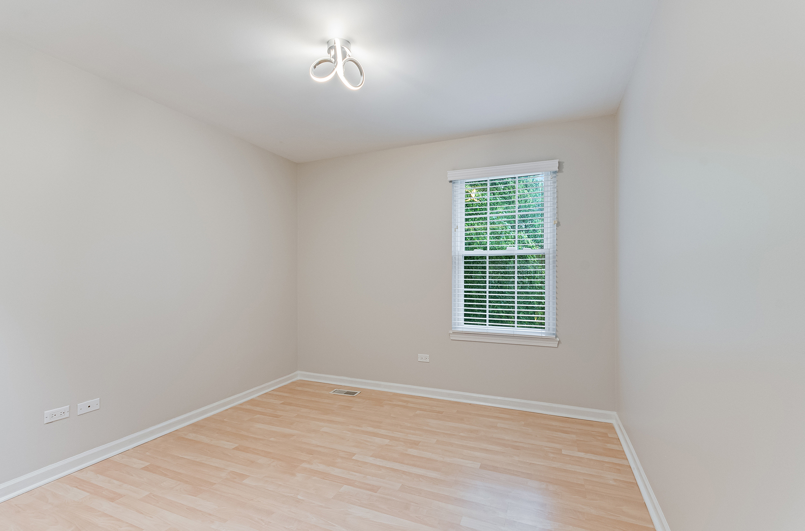 2405 Finn Court, Plainfield, IL 60586