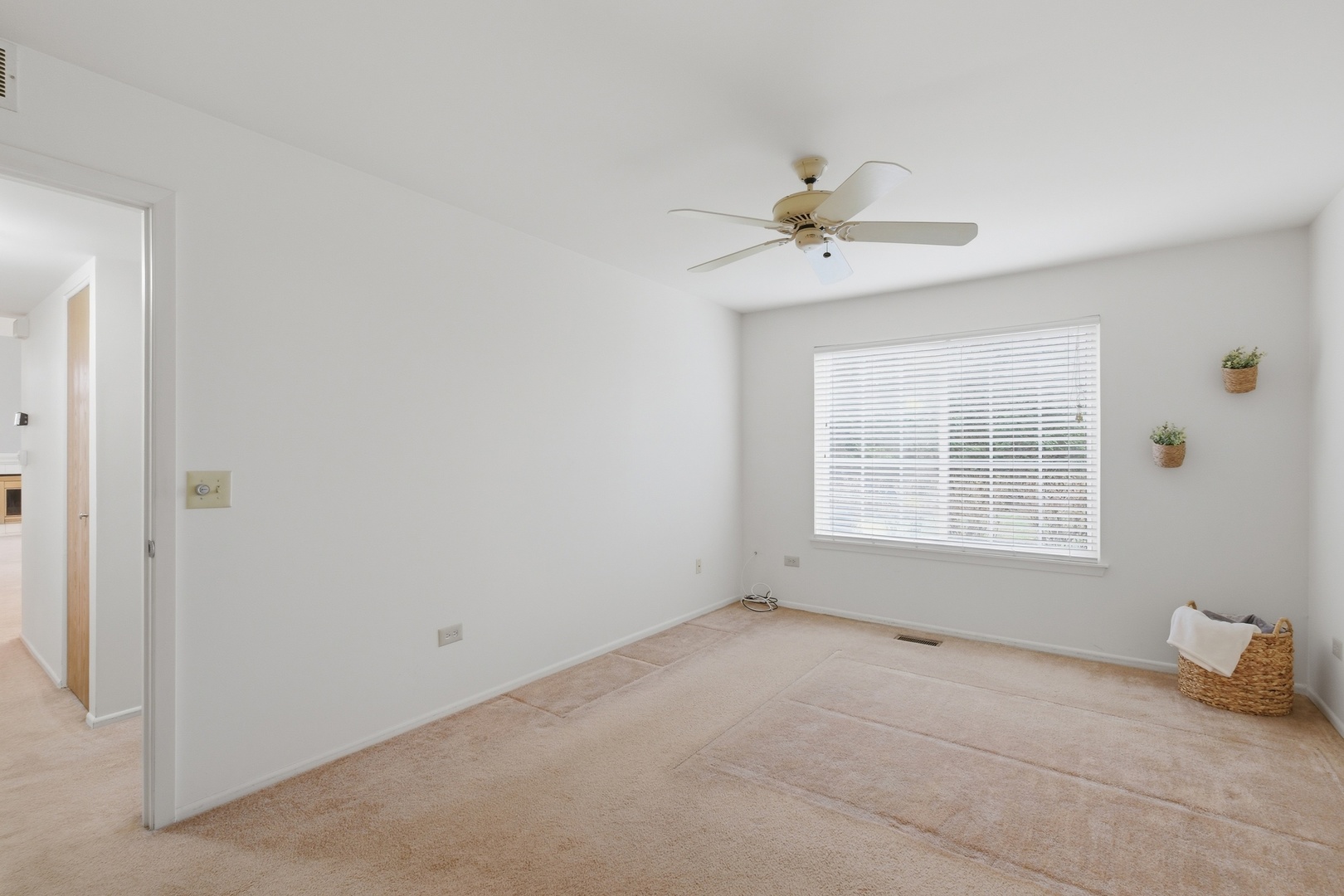 442 Cromwell Circle #1, Bartlett, IL 60103