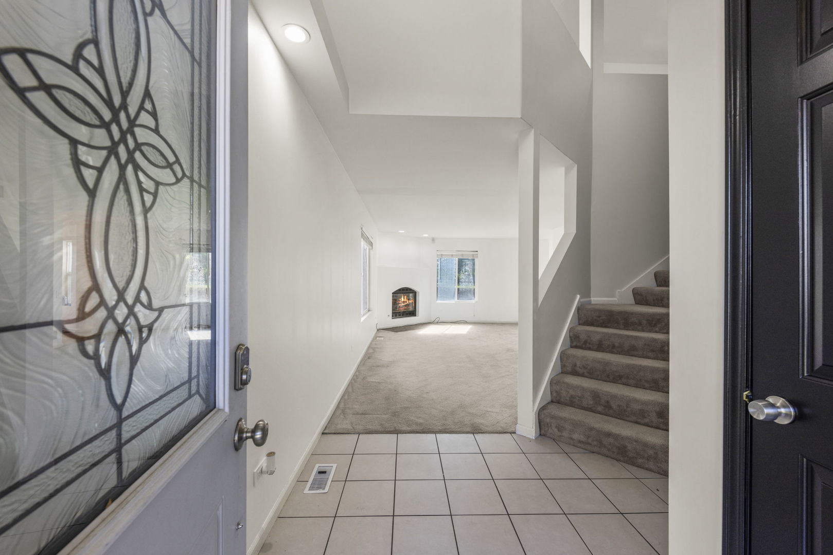 2430 Caton Crest Court, Crest Hill, IL 60403
