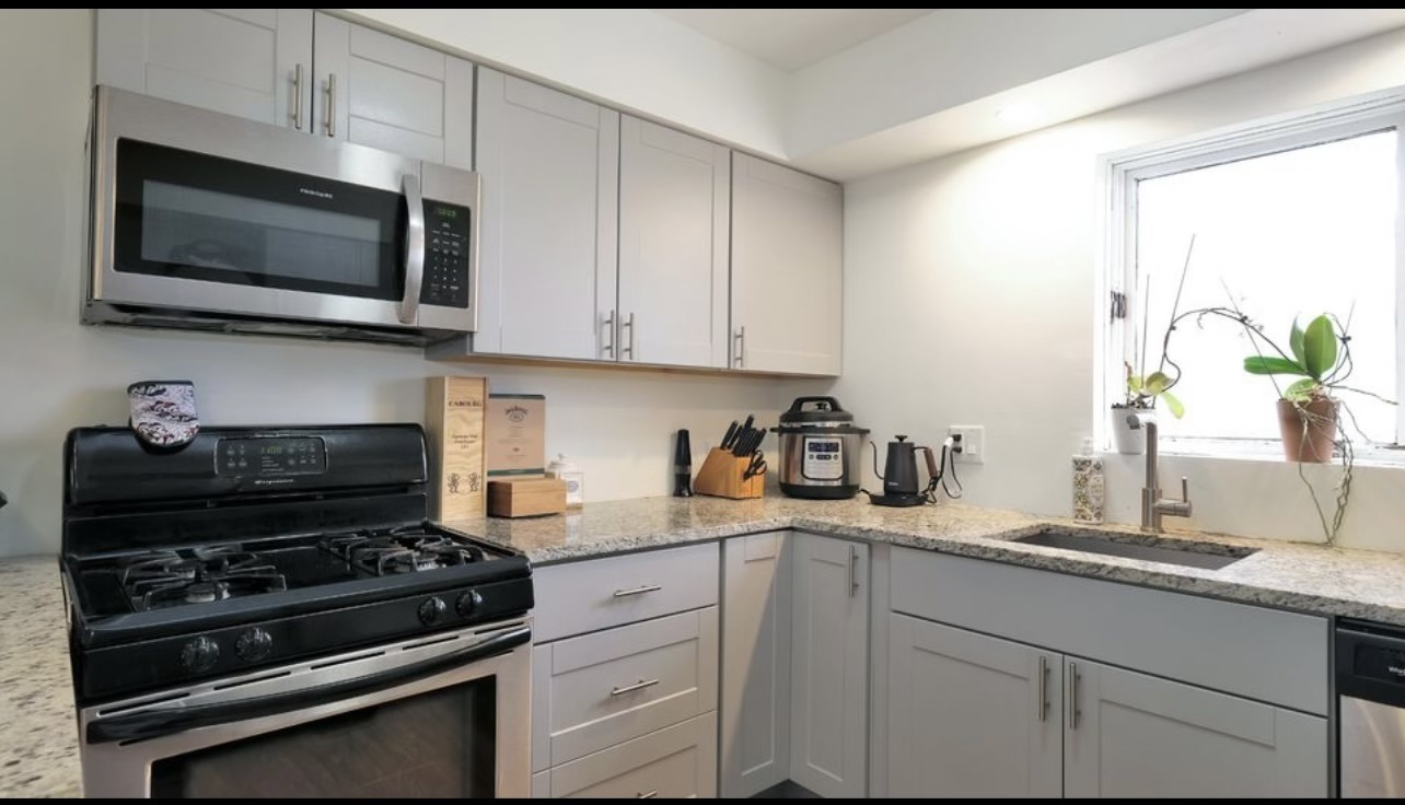 6555 W Belmont Avenue #3W, Chicago, IL 60634