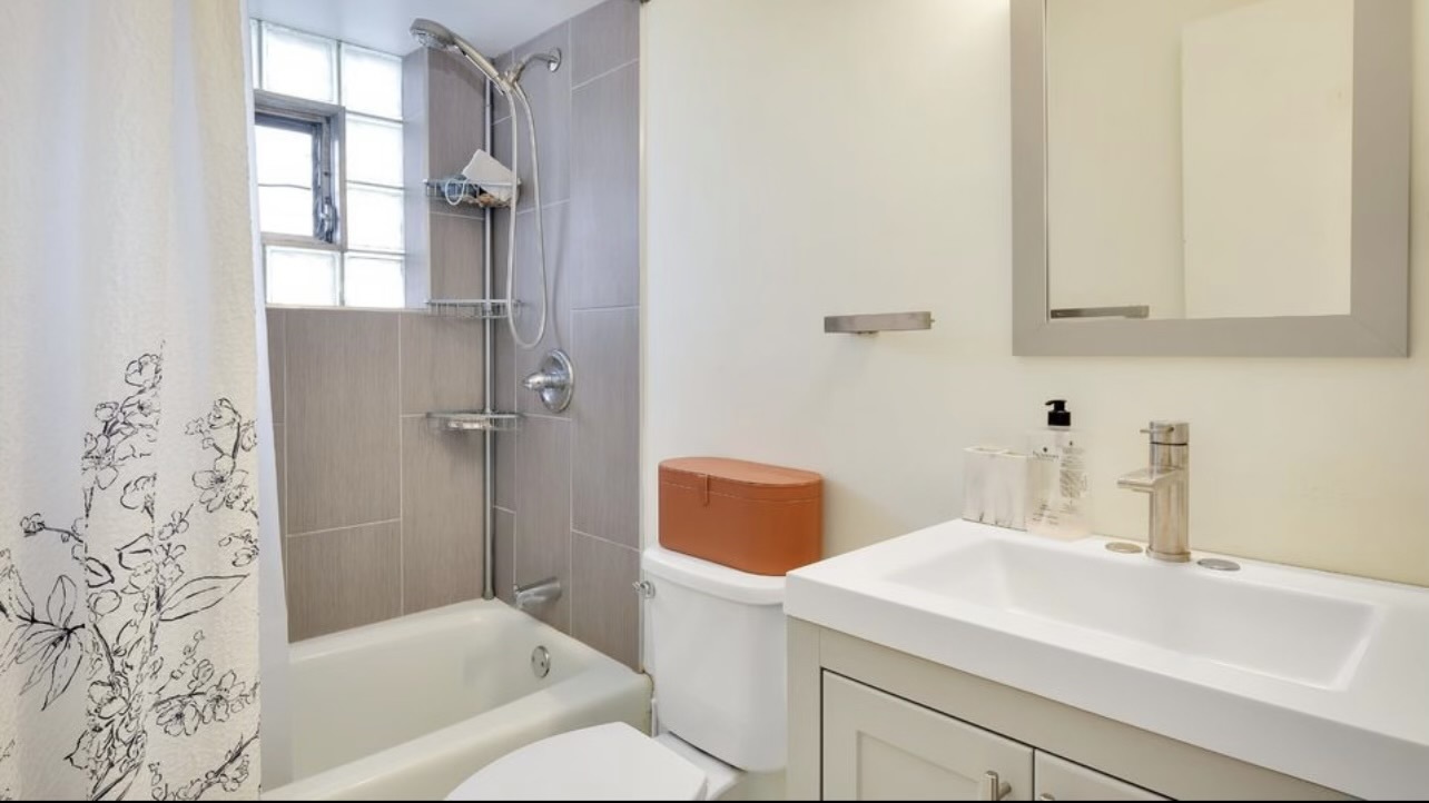 6555 W Belmont Avenue #3W, Chicago, IL 60634