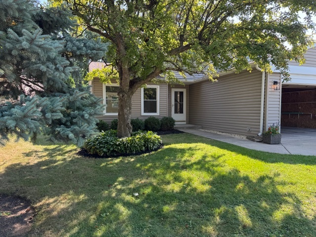 237 W Lakeside Drive #0, Vernon Hills, IL 60061