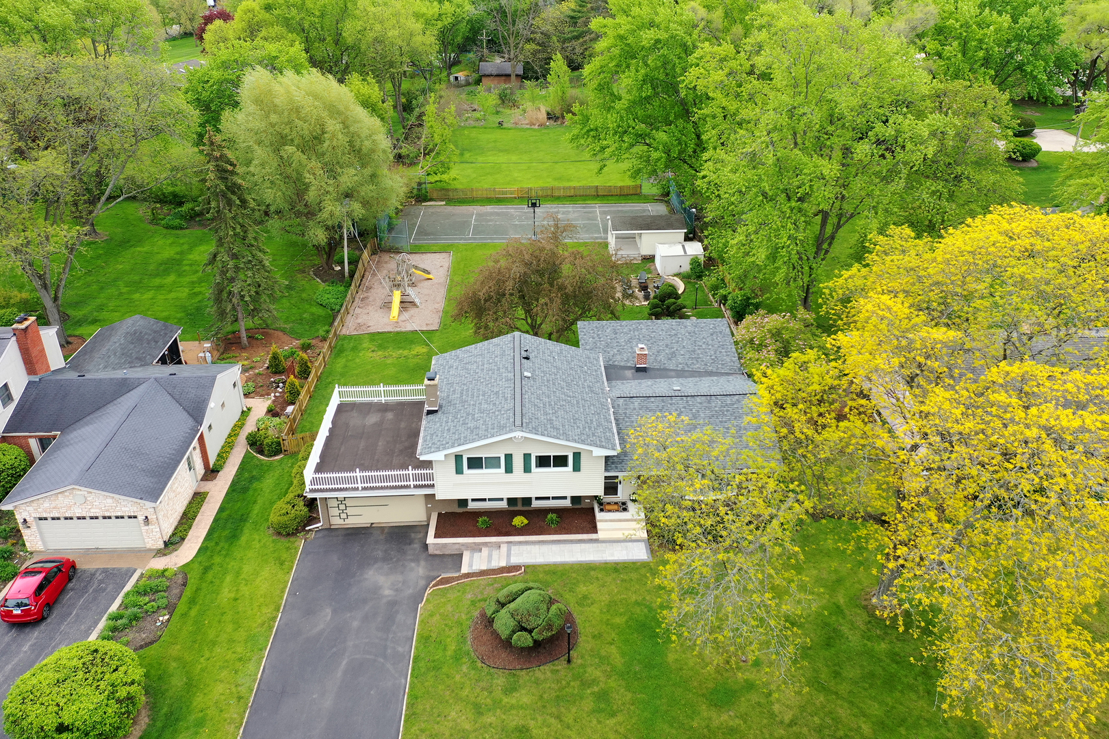 765 W Bayer Drive, Palatine, IL 60067