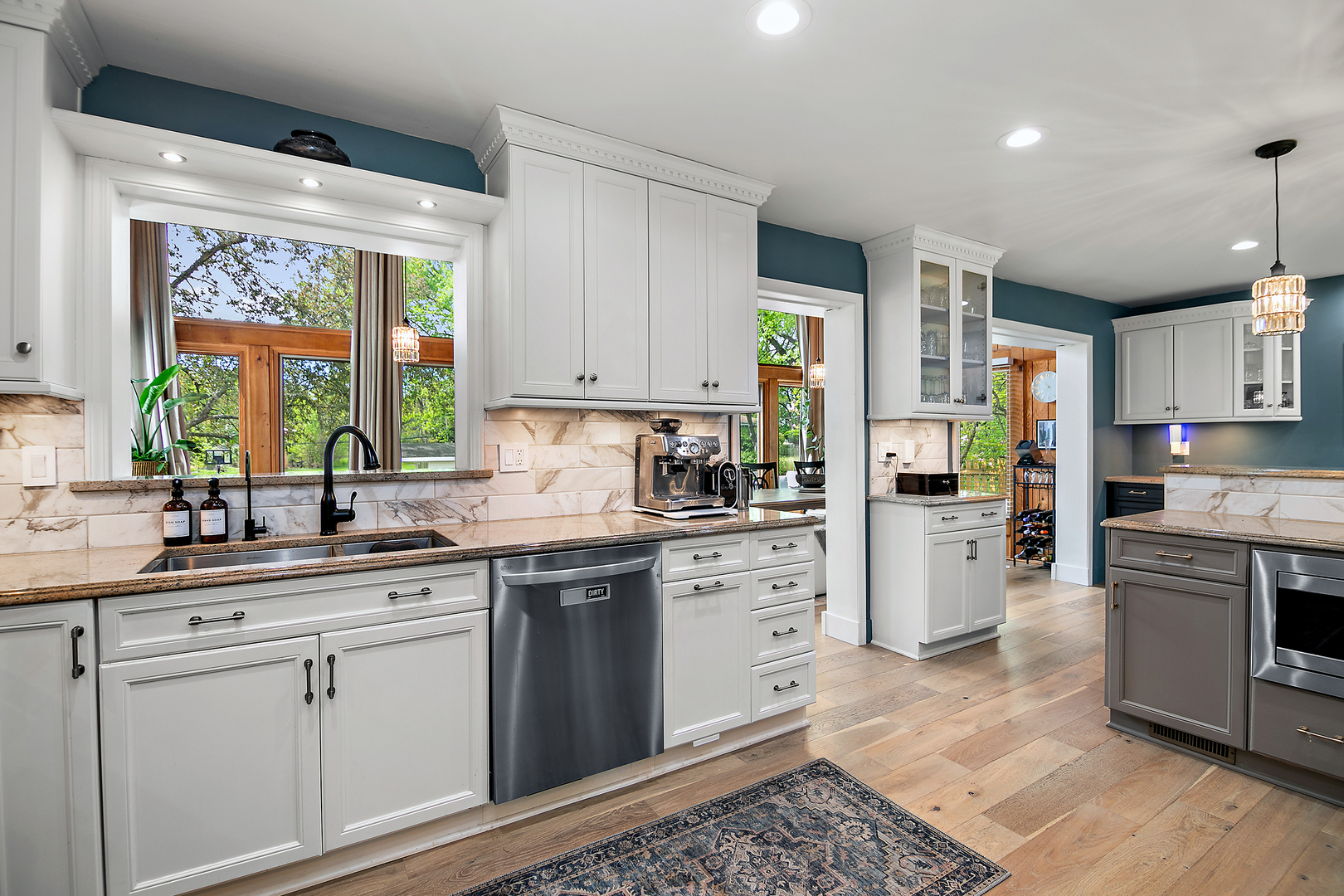 765 W Bayer Drive, Palatine, IL 60067
