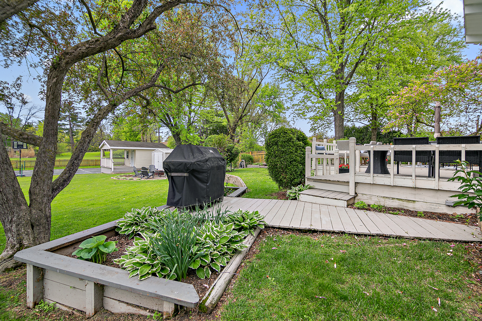 765 W Bayer Drive, Palatine, IL 60067