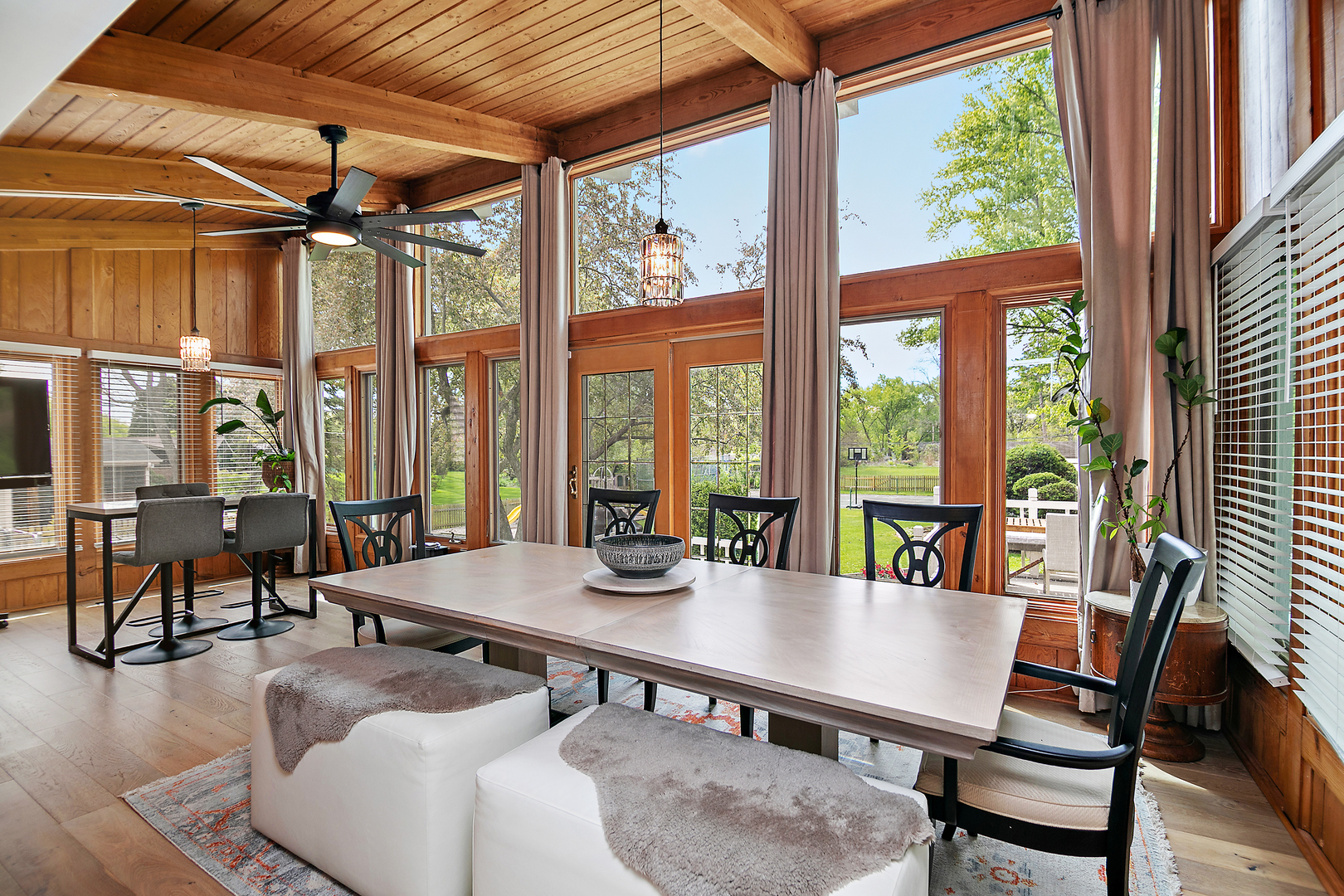 765 W Bayer Drive, Palatine, IL 60067