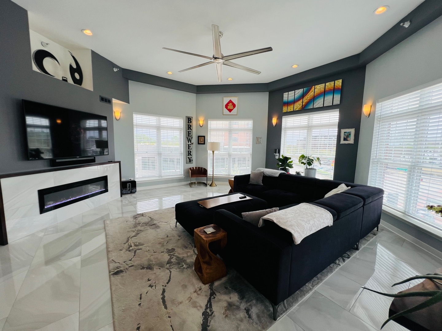 40 E Northwest Highway #314, Mount Prospect, IL 60056