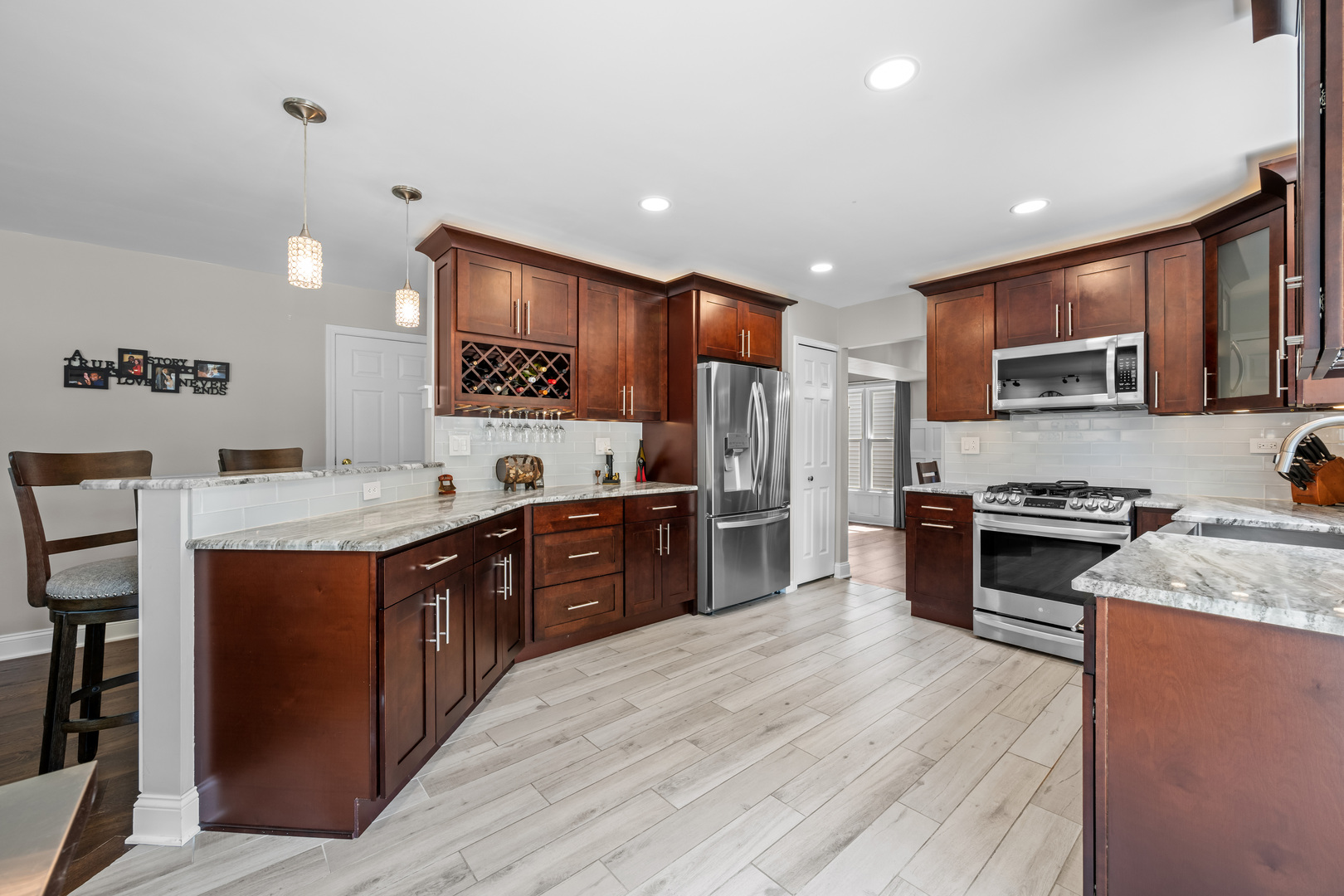 1631 Terri Circle, Naperville, IL 60563