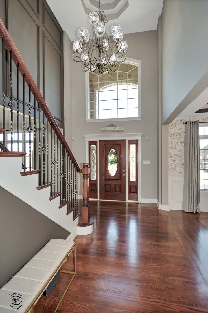 10829 Warwick Lane, Orland Park, IL 60462