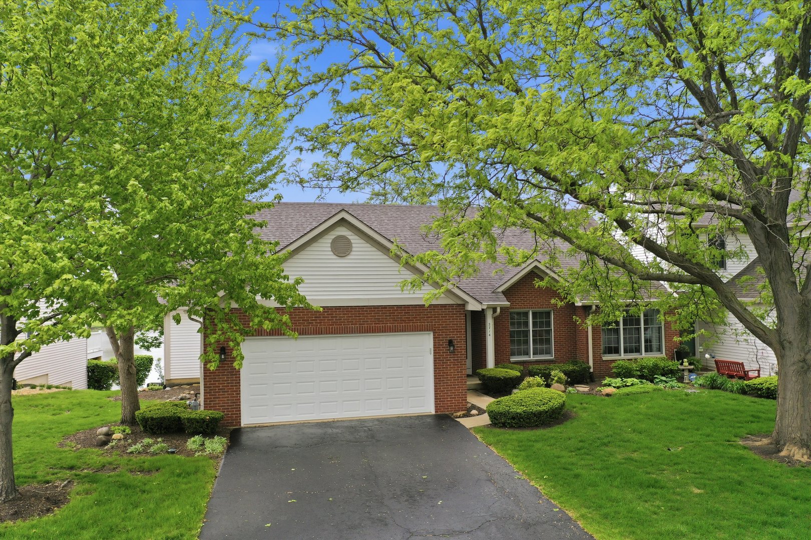 2714 Lake Shore Drive, Joliet, IL 60431