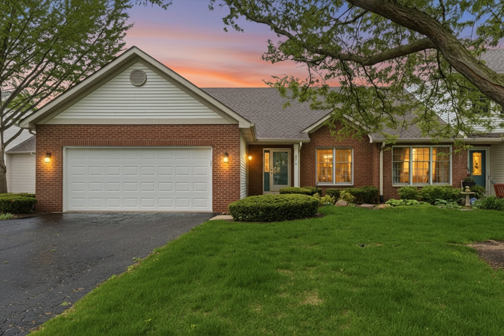 2714 Lake Shore Drive, Joliet, IL 60431