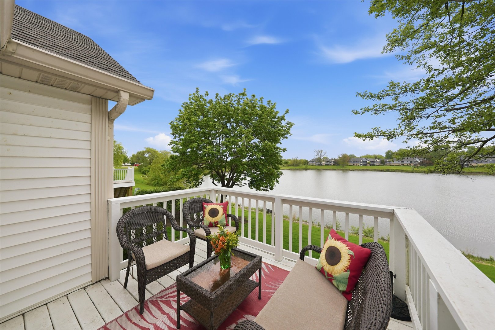 2714 Lake Shore Drive, Joliet, IL 60431