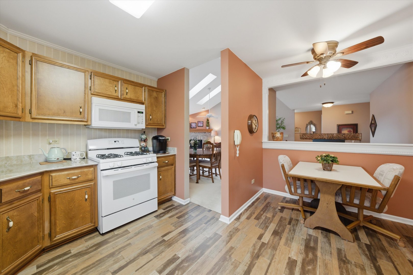 2714 Lake Shore Drive, Joliet, IL 60431