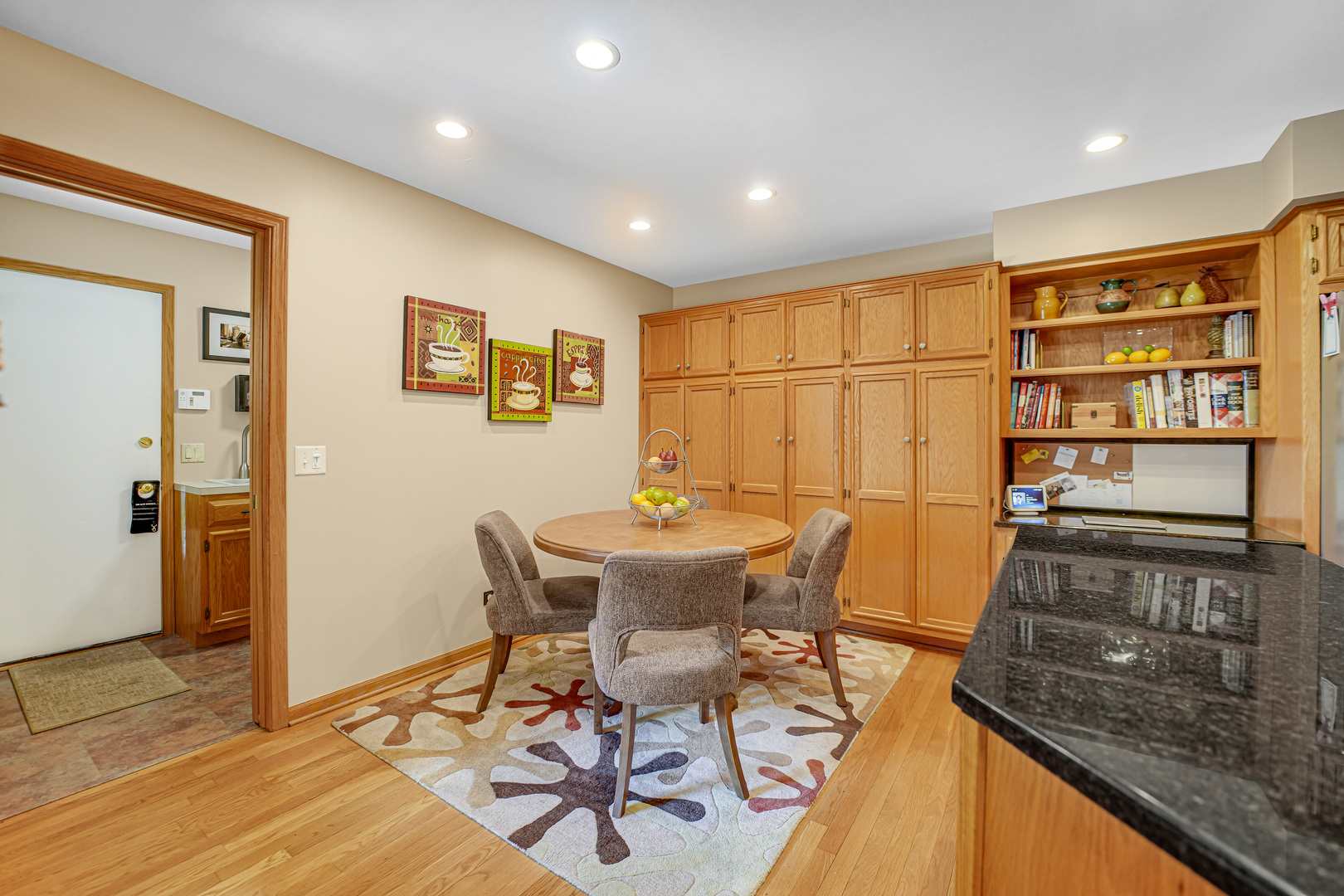 2254 Tamarack Drive, Downers Grove, IL 60515