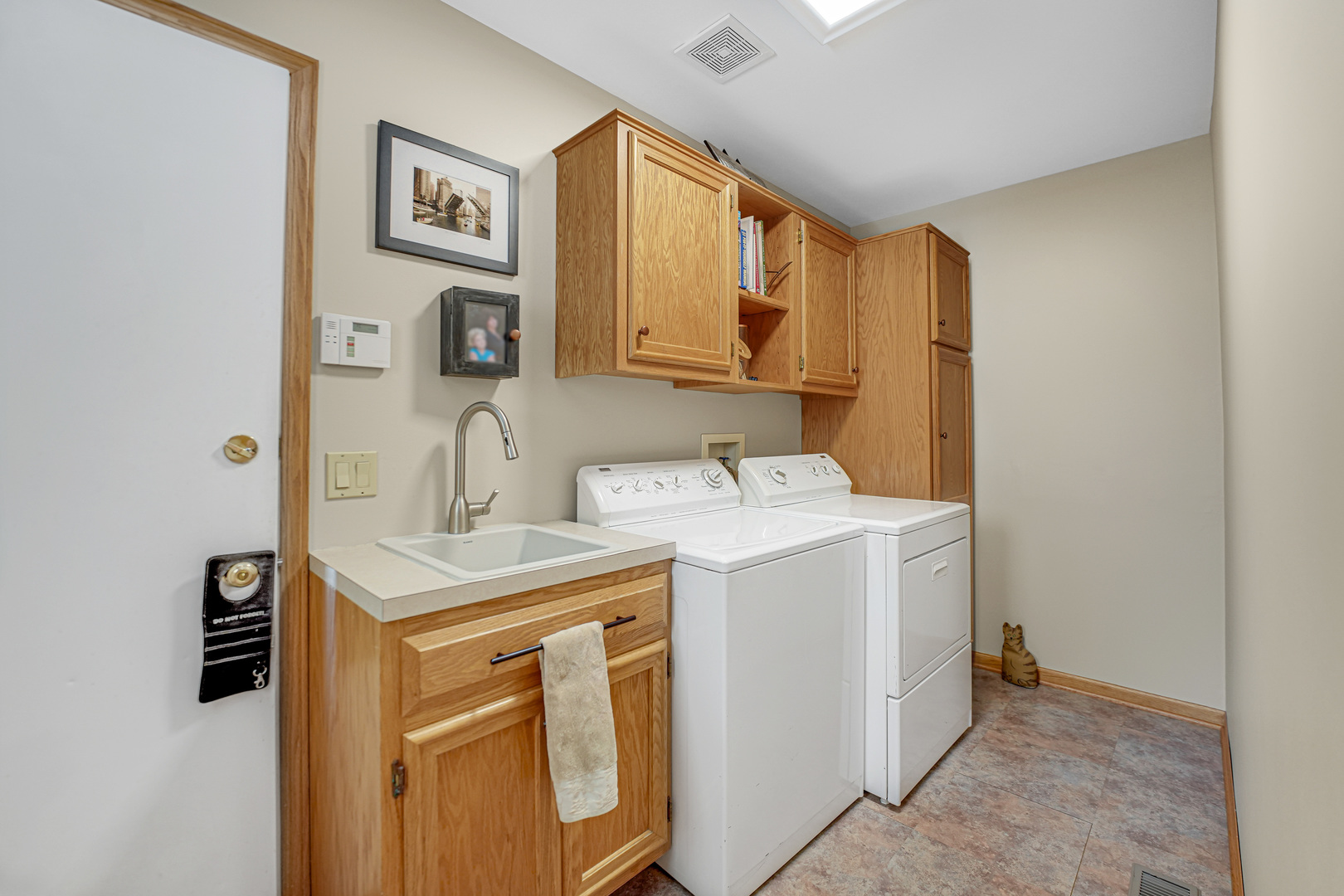 2254 Tamarack Drive, Downers Grove, IL 60515