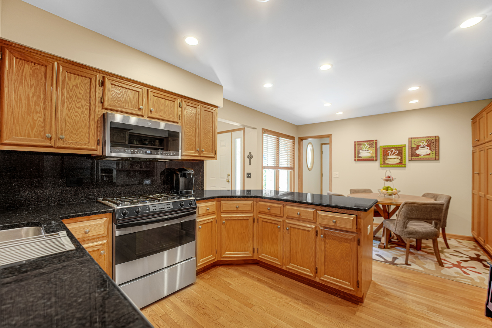 2254 Tamarack Drive, Downers Grove, IL 60515