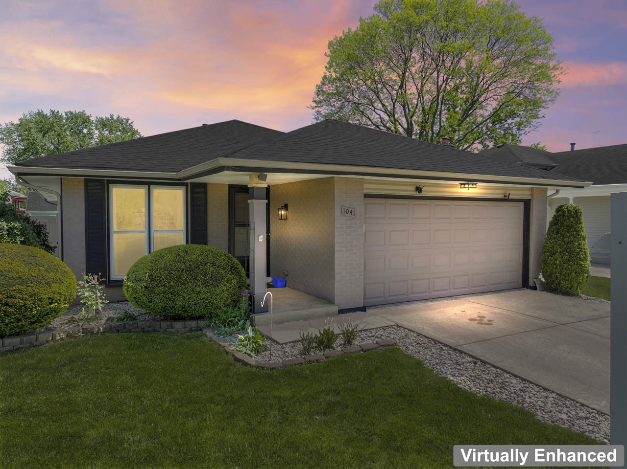 1041 Fulton Drive, Streamwood, IL 60107