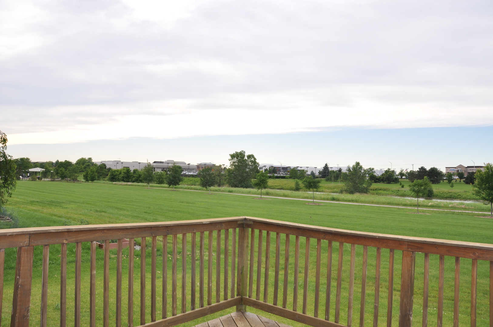 2135 Feldott Lane, Naperville, IL 60540