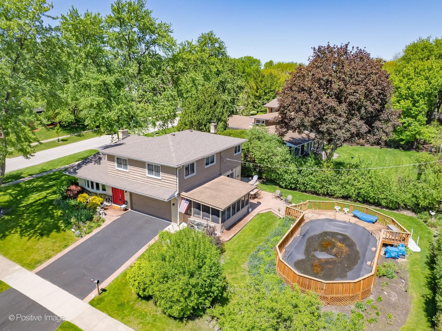 534 E Foster Avenue, Roselle, IL 60172