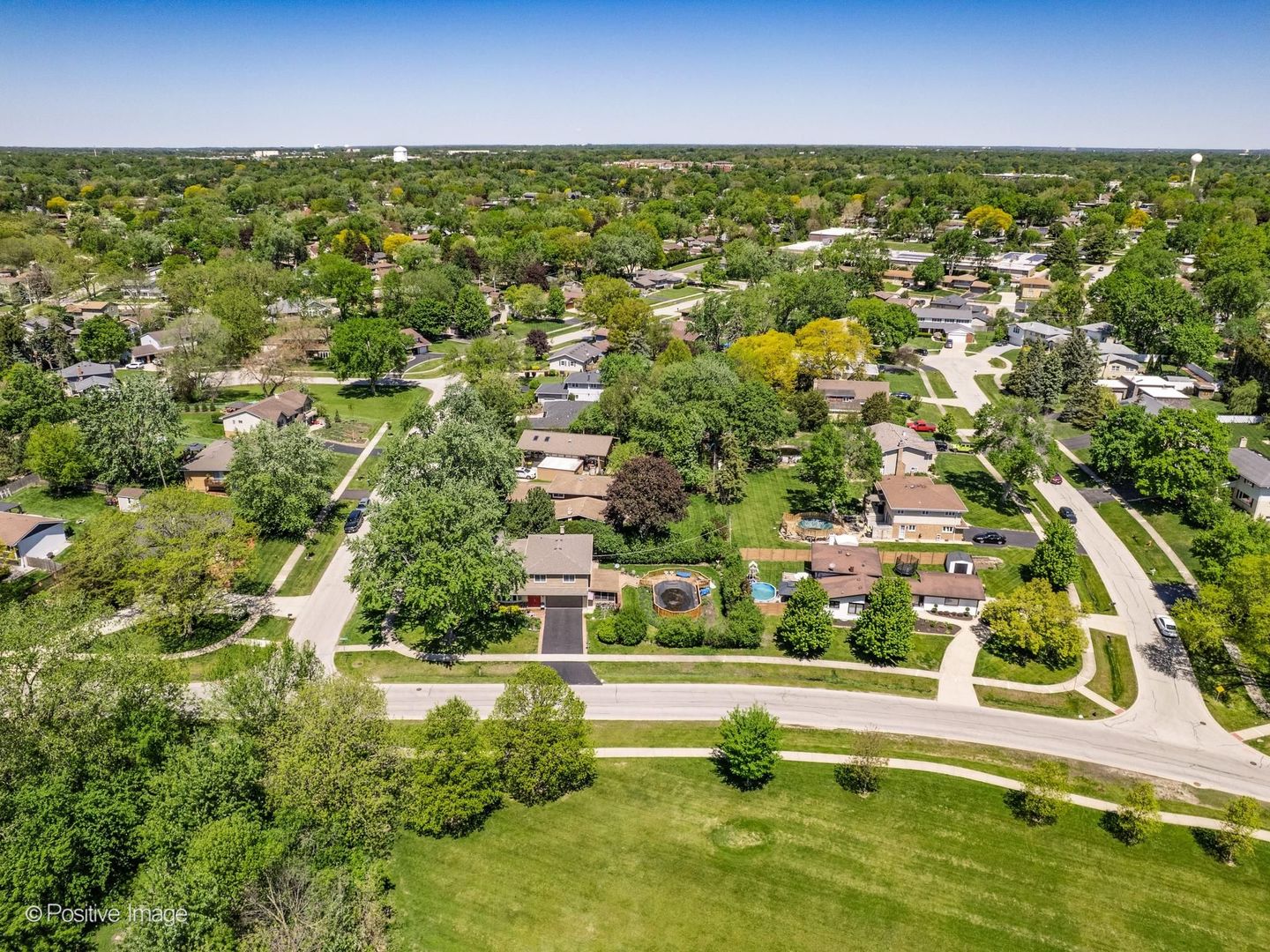 534 E Foster Avenue, Roselle, IL 60172