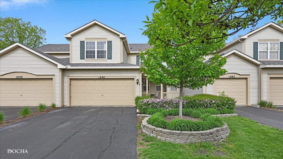 1886 N Wentworth Circle, Romeoville, IL 60446