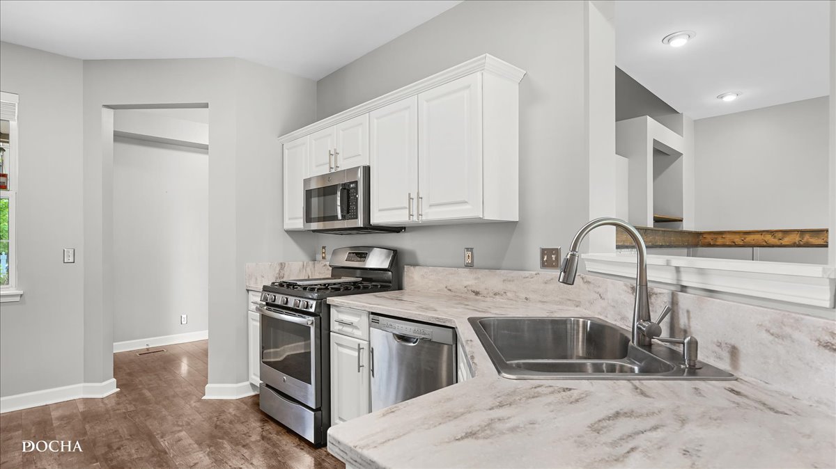 1886 N Wentworth Circle, Romeoville, IL 60446