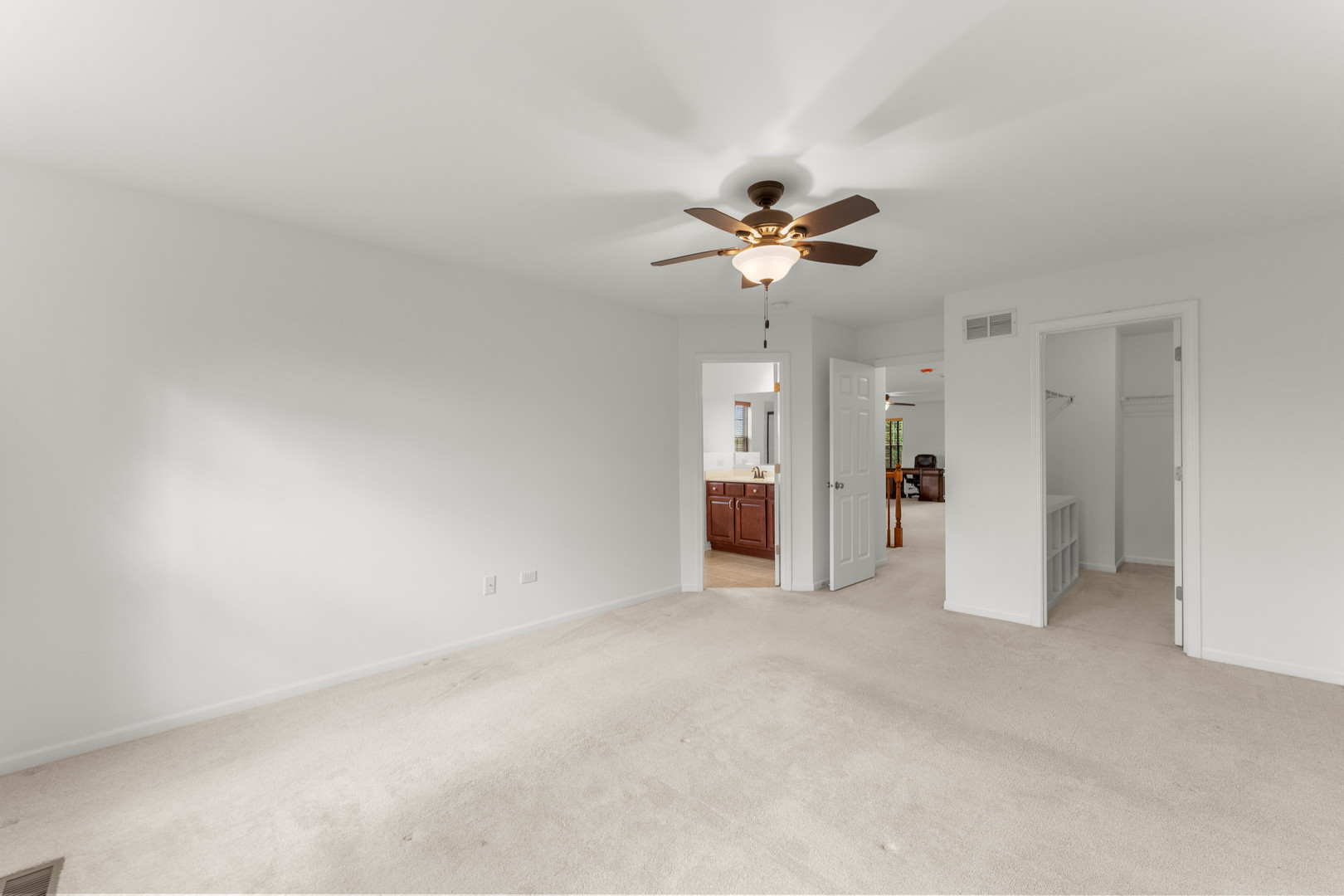 2715 Blakely Lane, Naperville, IL 60540