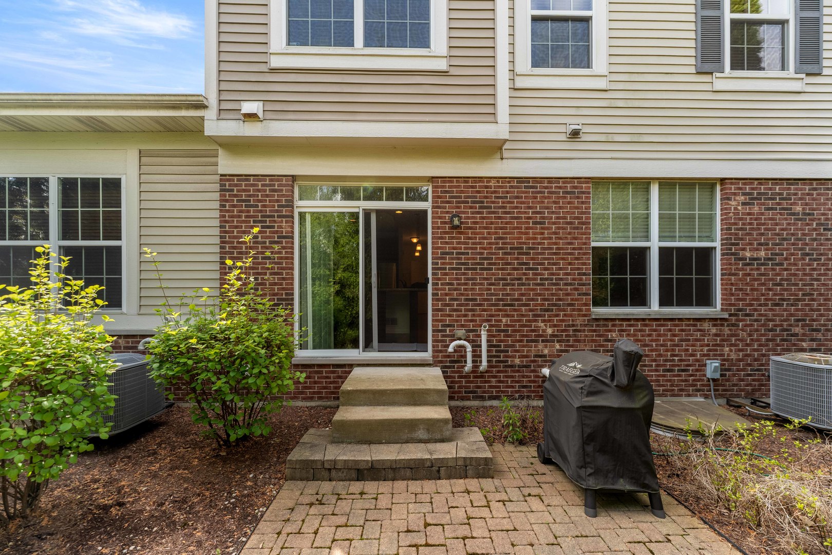 2715 Blakely Lane, Naperville, IL 60540