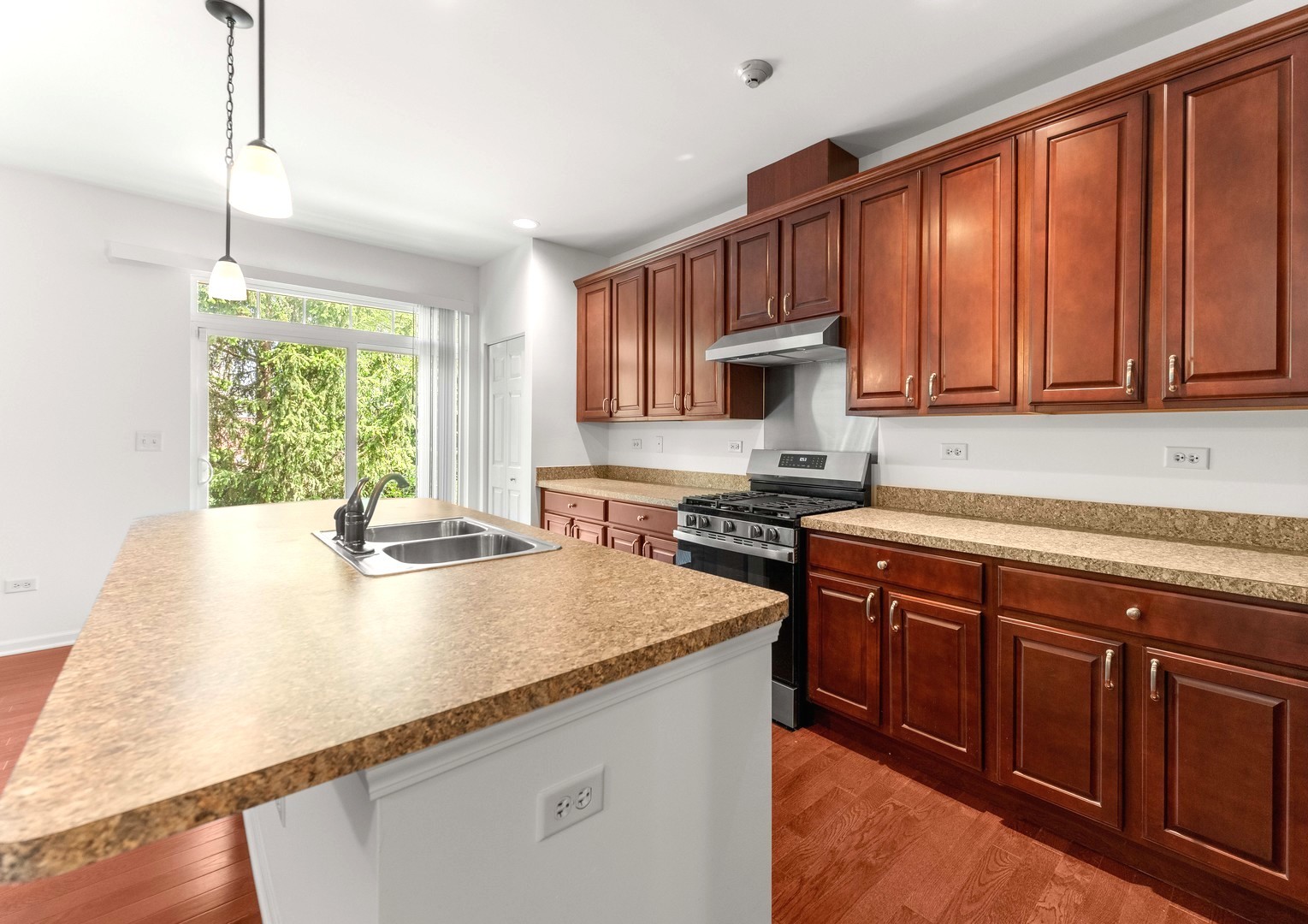 2715 Blakely Lane, Naperville, IL 60540