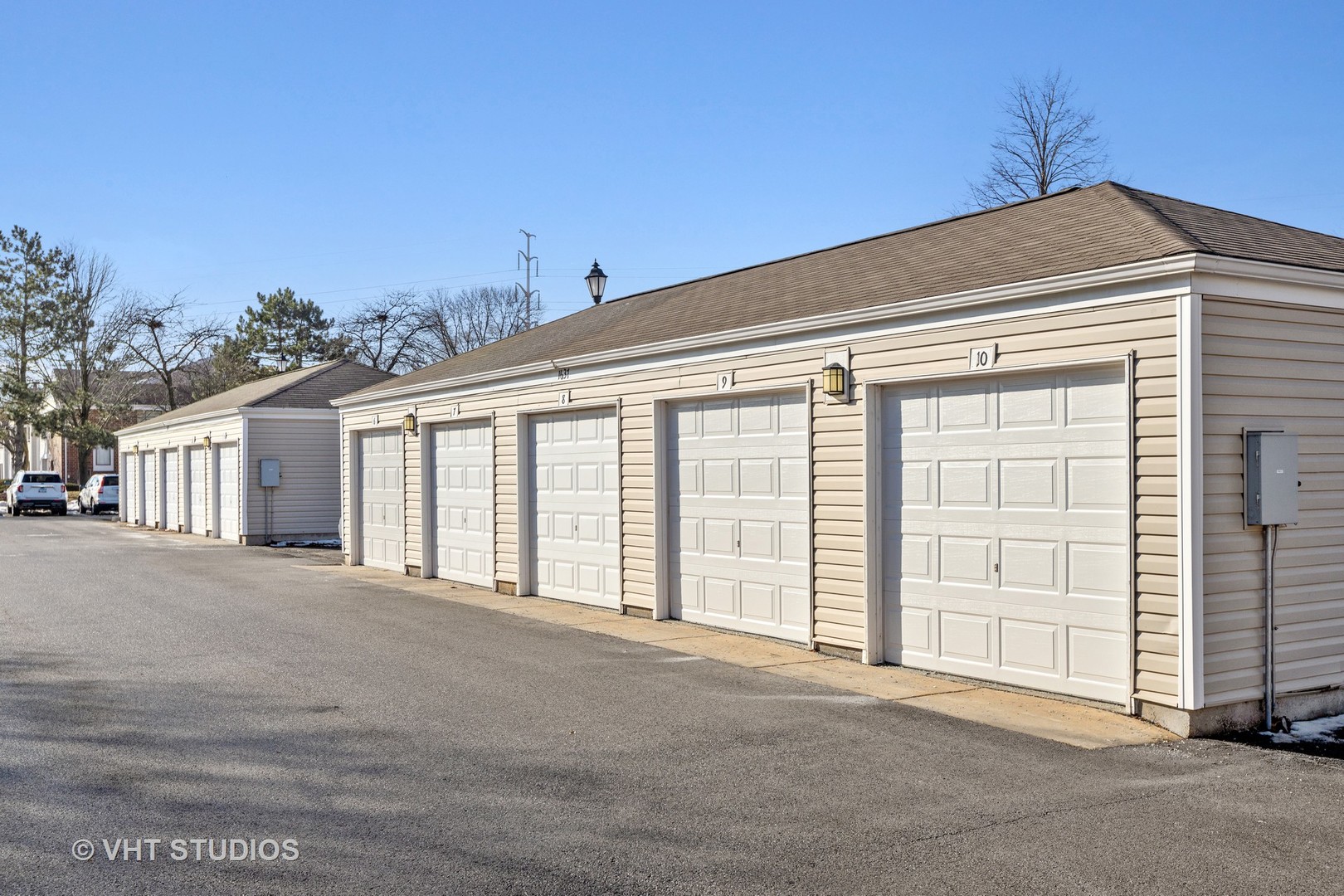 1621 Westminster Drive #204, Naperville, IL 60563