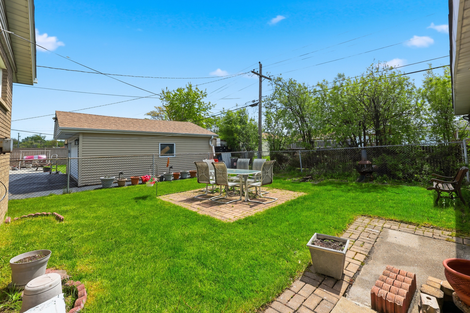 329 E Myrick Avenue, Addison, IL 60101