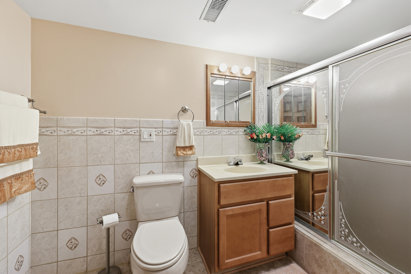 329 E Myrick Avenue, Addison, IL 60101
