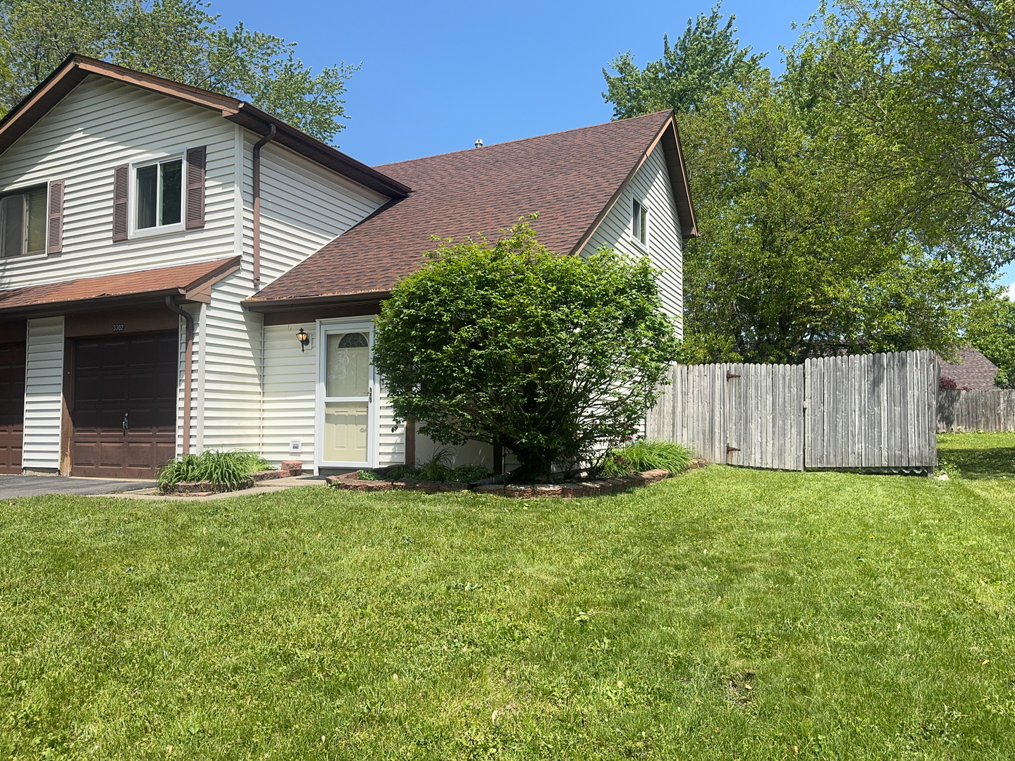 3302 Acorn Court, Aurora, IL 60504
