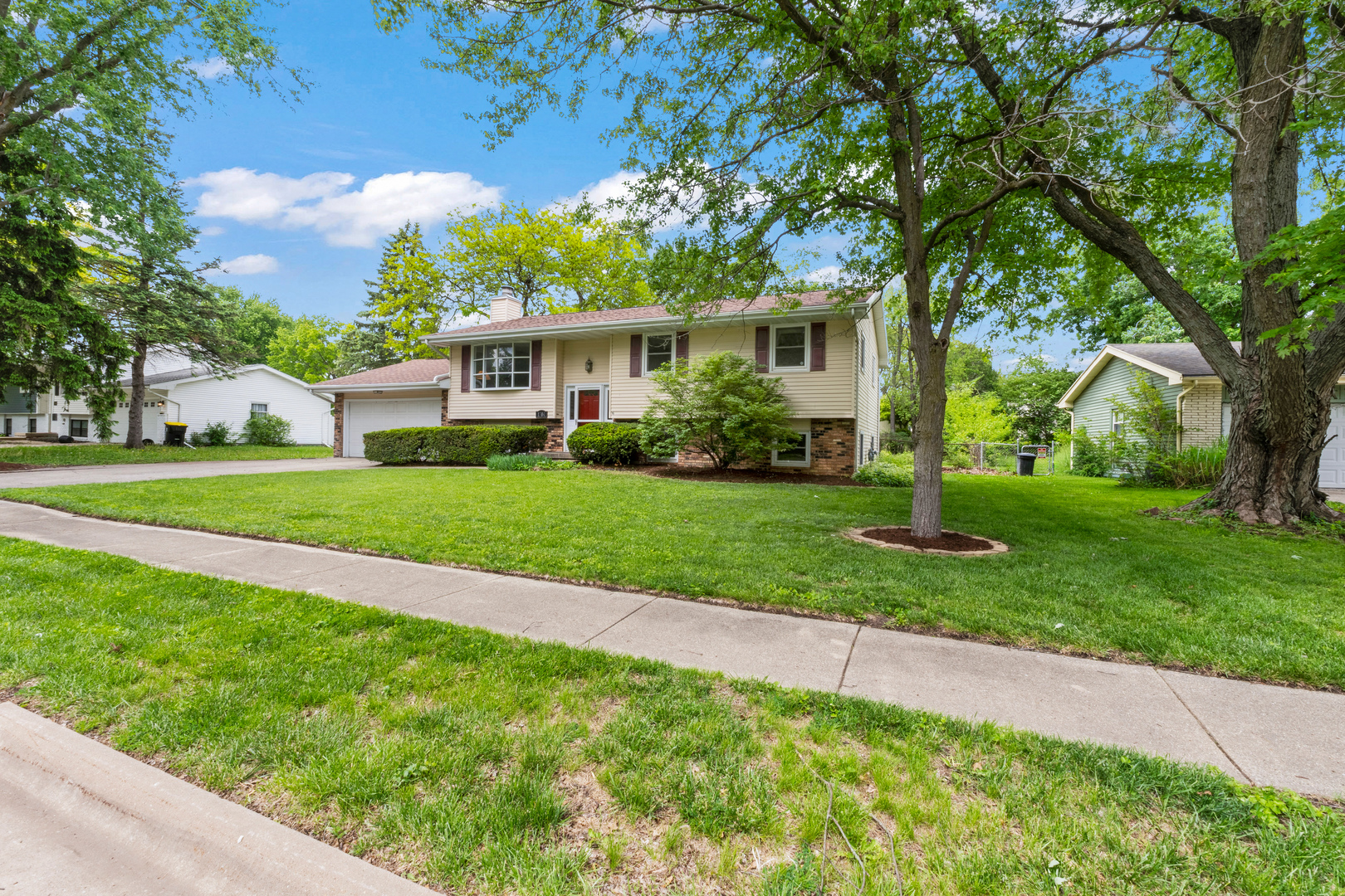 1704 Dunray Lane, Normal, IL 61761