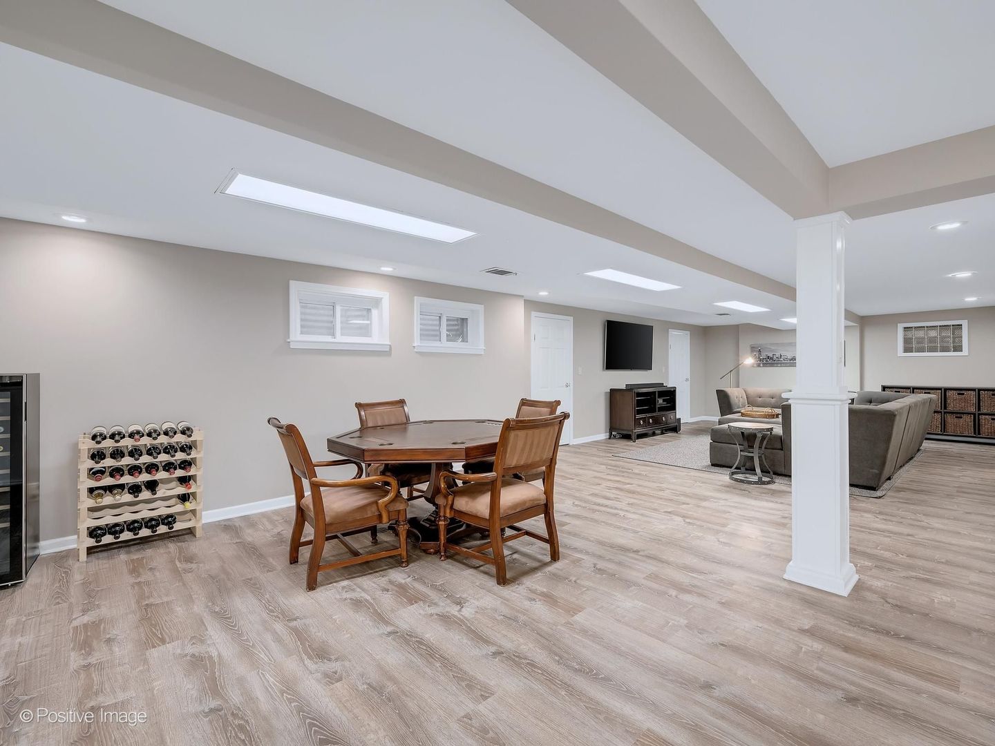 6457 Rodgers Drive, Willowbrook, IL 60527