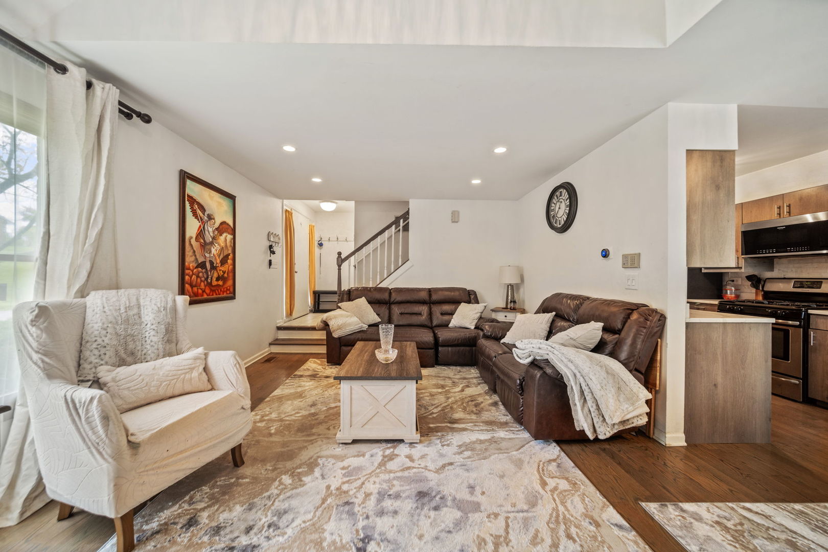 8003 Barrymore Drive, Darien, IL 60561