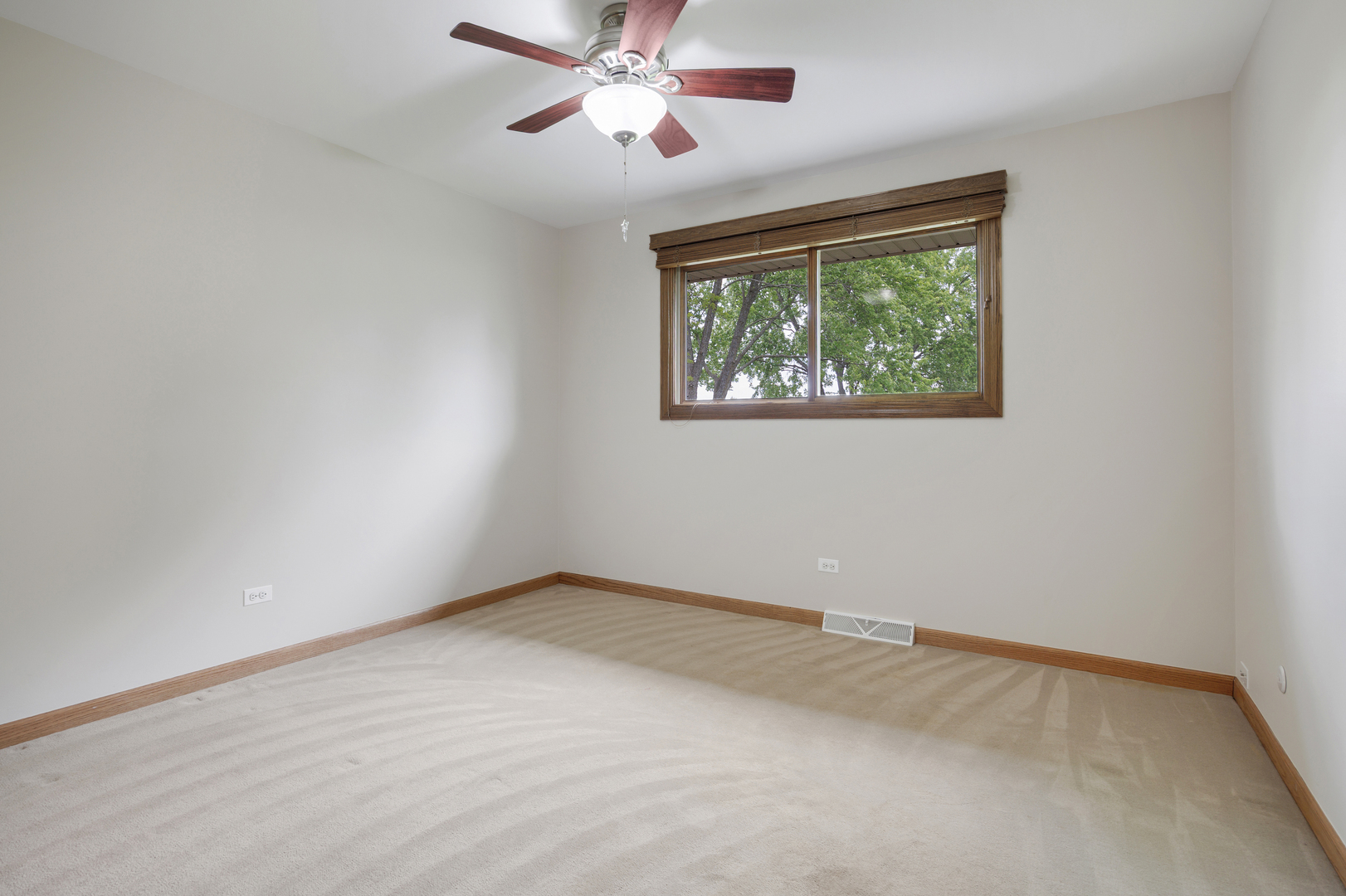 16W658 Therese Court, Willowbrook, IL 60527