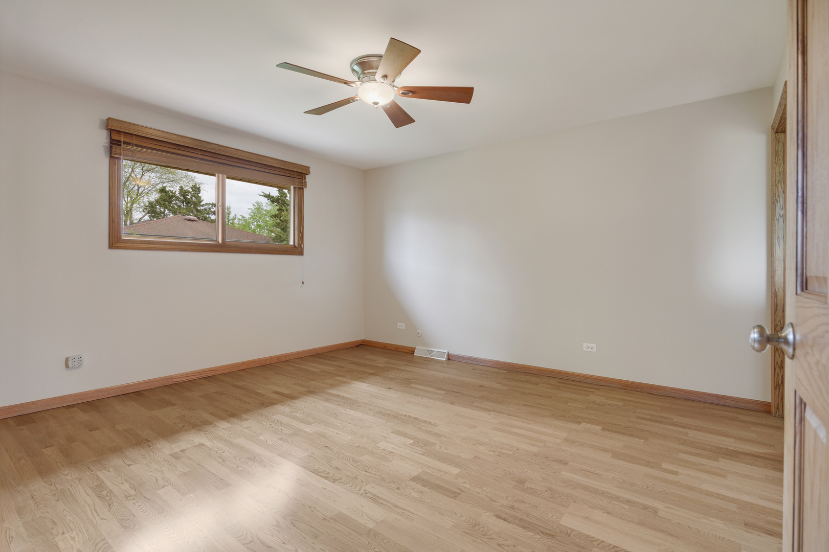 16W658 Therese Court, Willowbrook, IL 60527