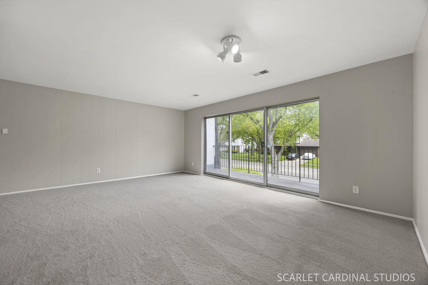 1105 Royal St George Drive #206, Naperville, IL 60563