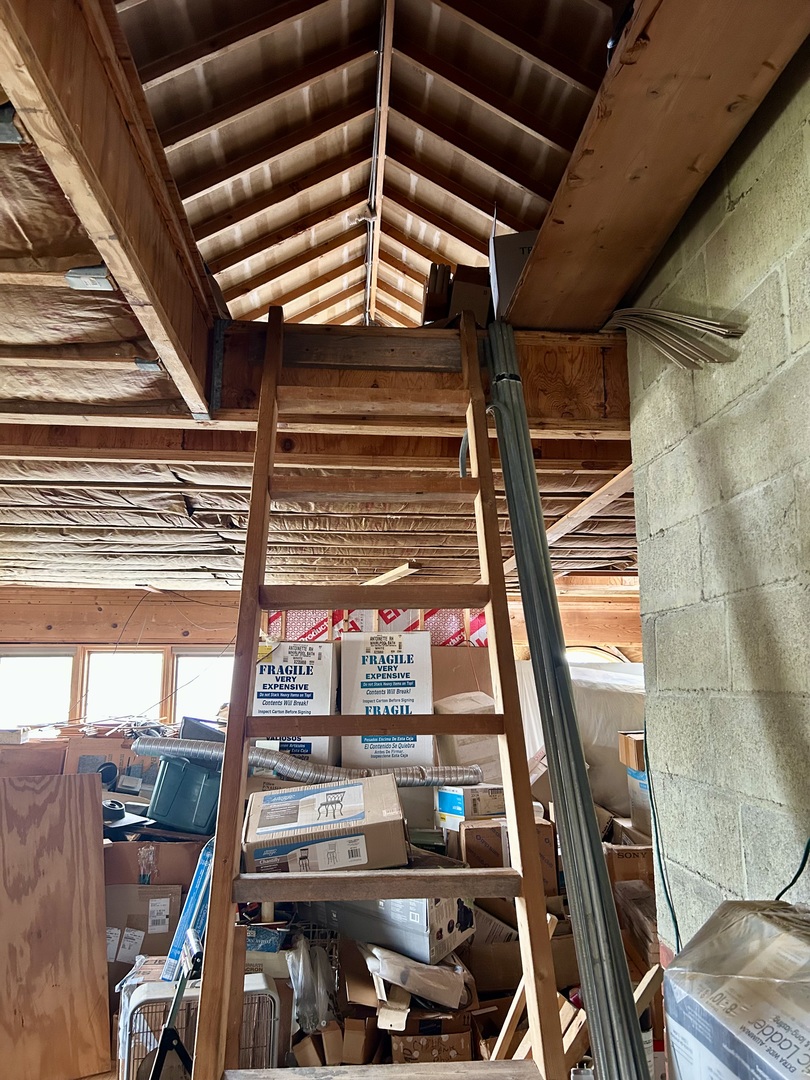 2401 Fairview Avenue, Johnsburg, IL 60051