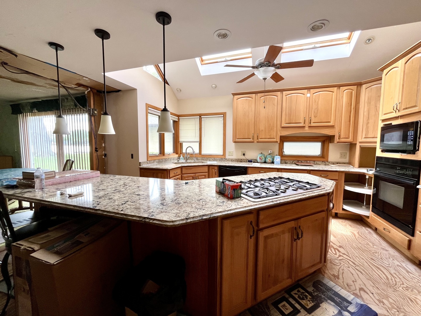 2401 Fairview Avenue, Johnsburg, IL 60051