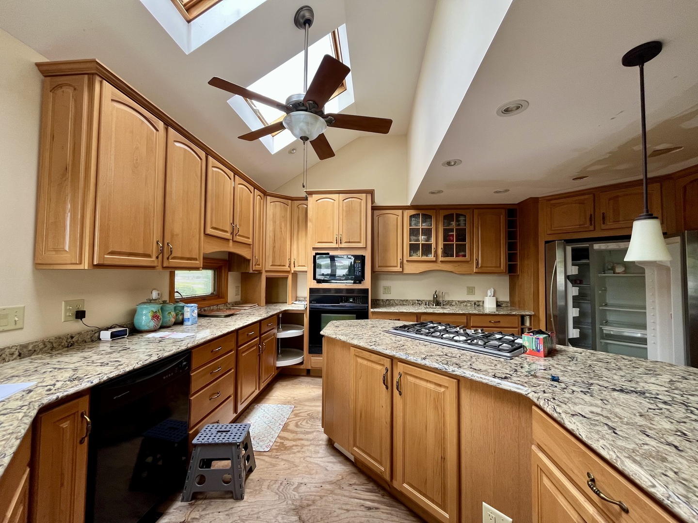 2401 Fairview Avenue, Johnsburg, IL 60051