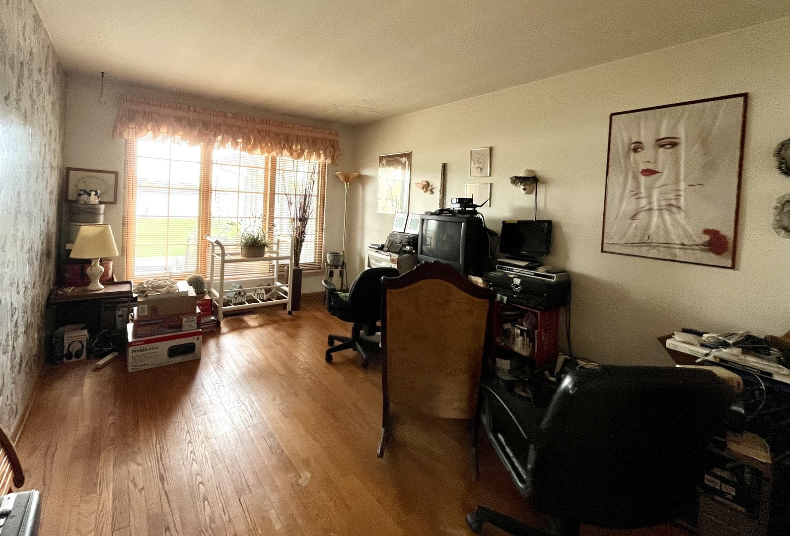 2401 Fairview Avenue, Johnsburg, IL 60051